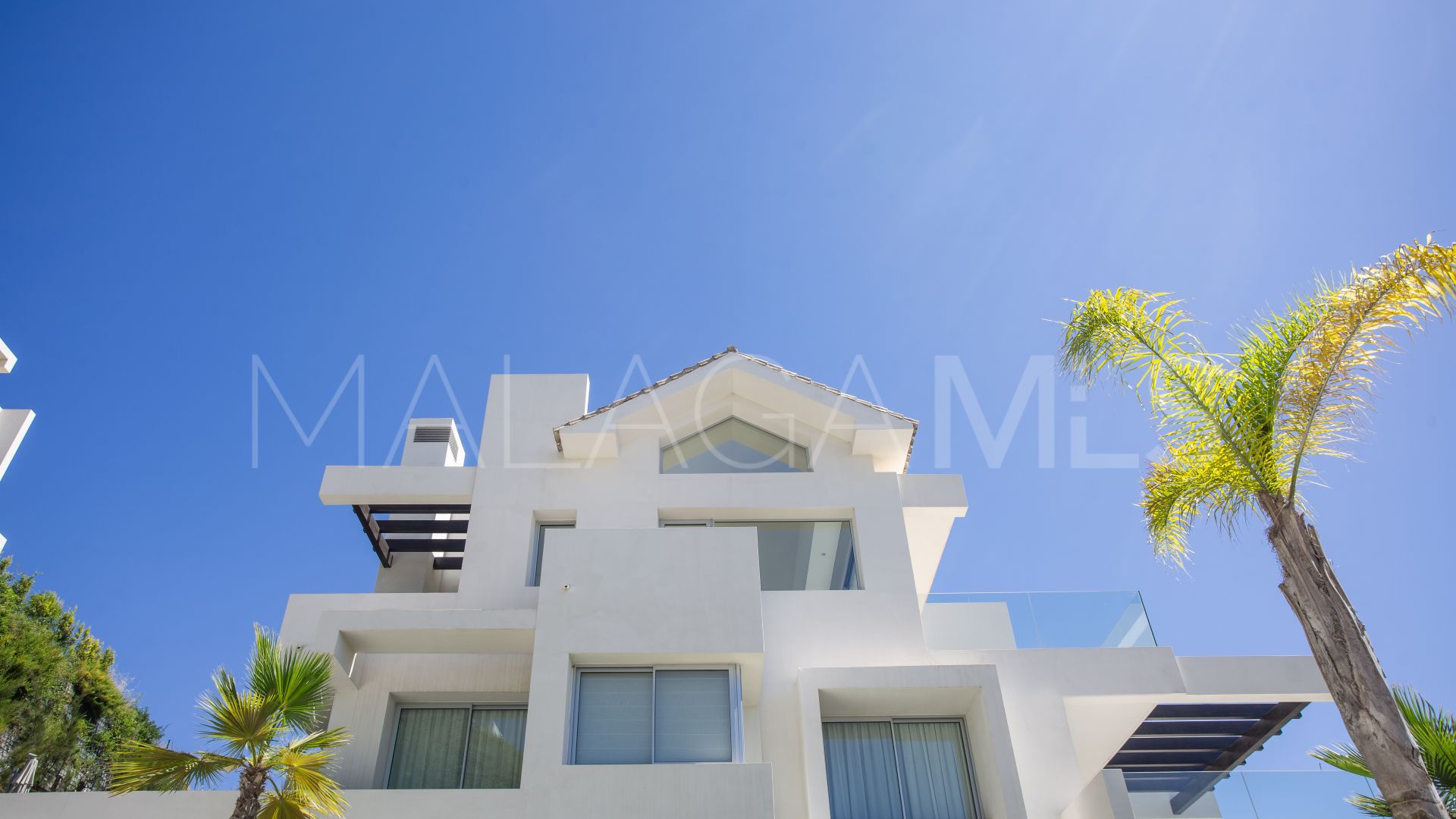 For sale penthouse in Marbella Club Hills with 3 bedrooms