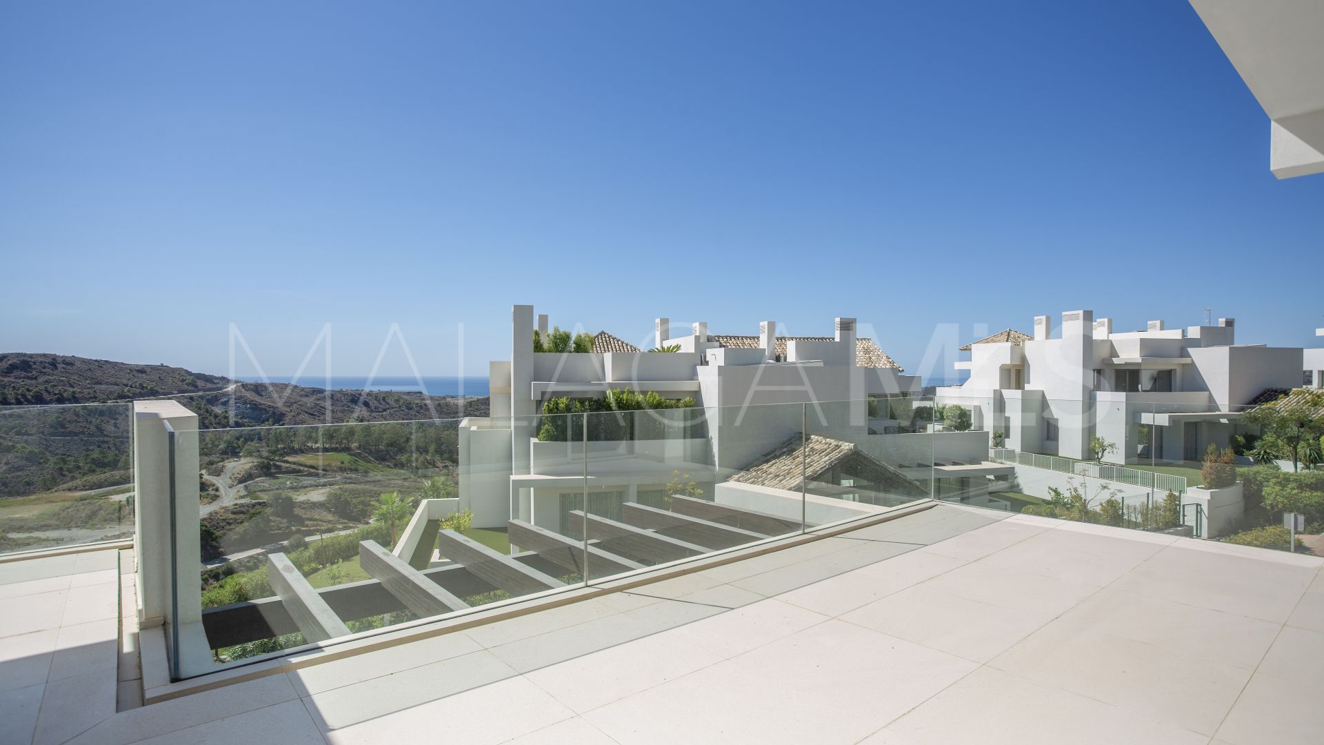 For sale penthouse in Marbella Club Hills with 3 bedrooms