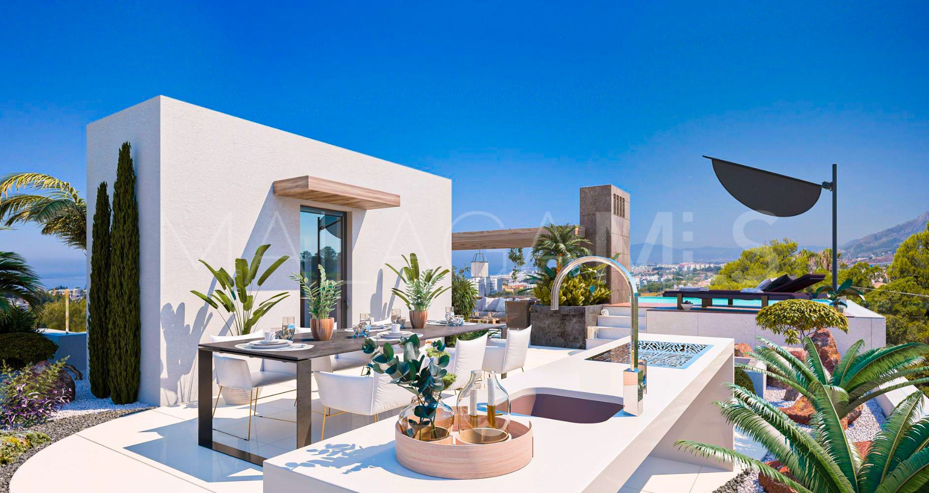 Adosado with 4 bedrooms for sale in Marbella Este