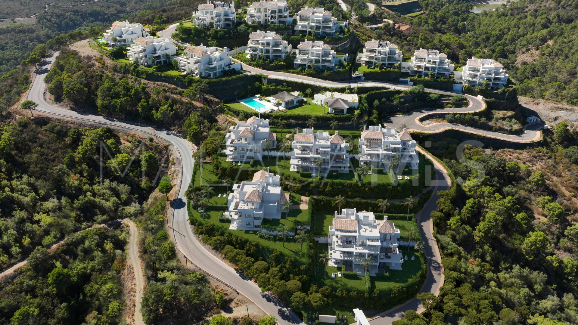 Ground floor duplex for sale in Marbella Club Hills