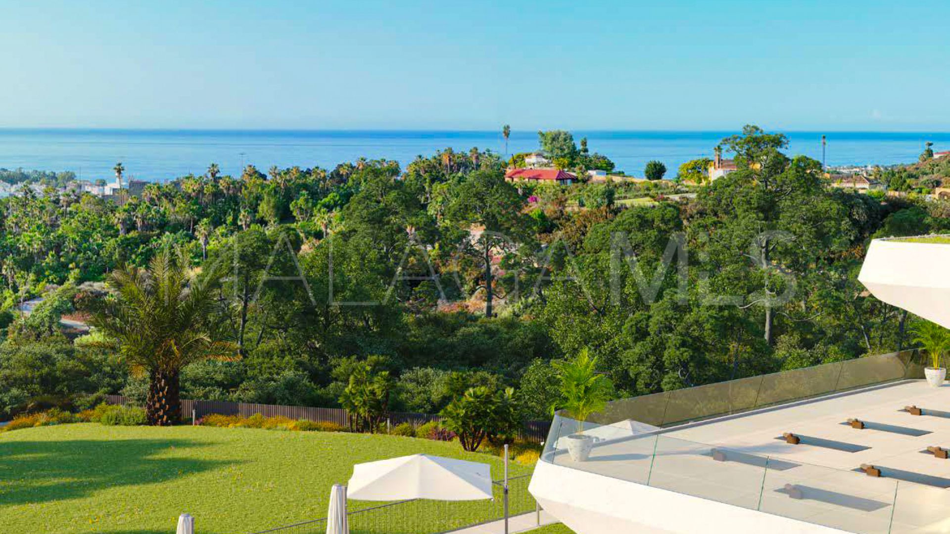 Ground floor apartment in New Golden Mile for sale