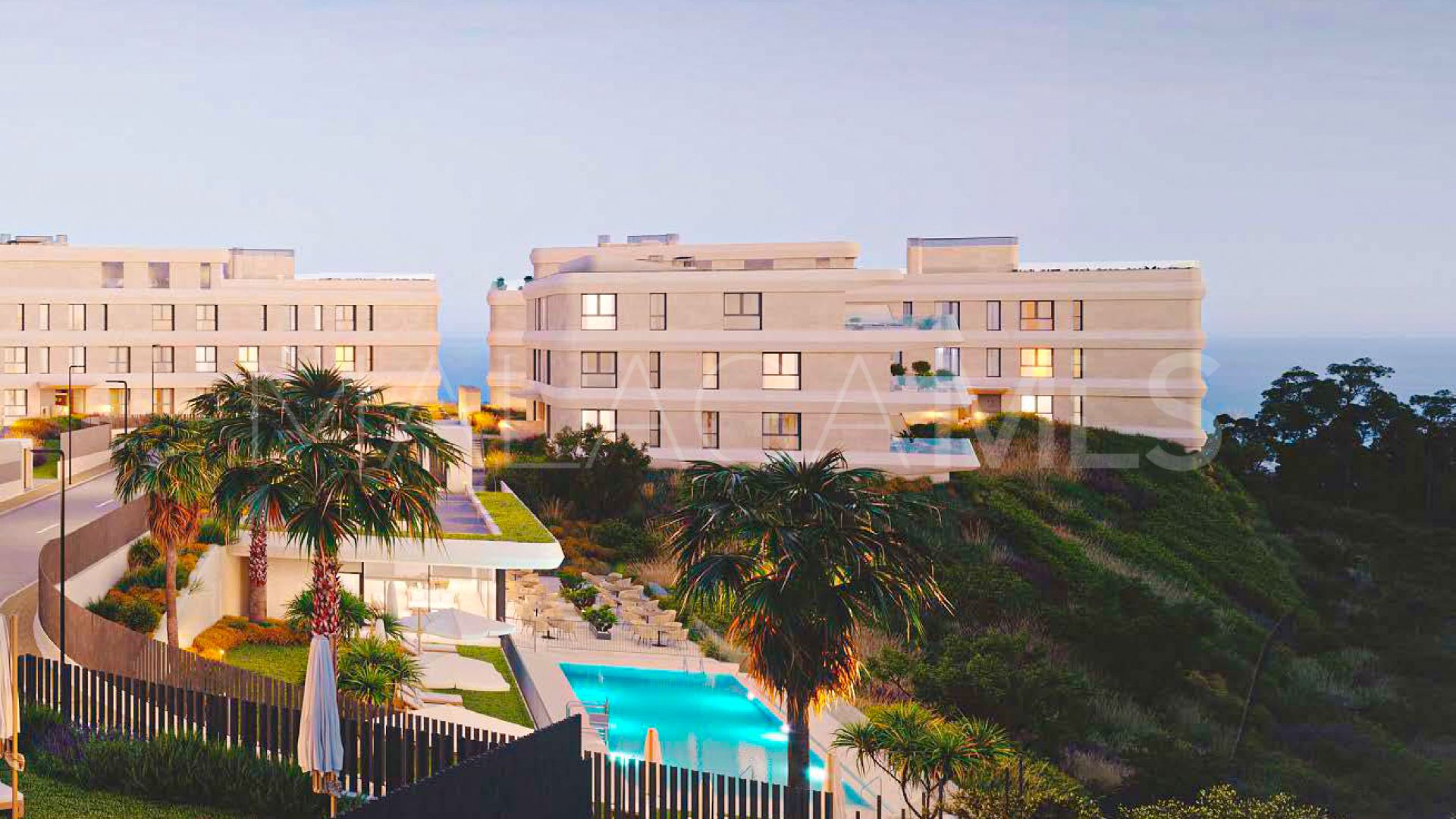 Ground floor apartment in New Golden Mile for sale