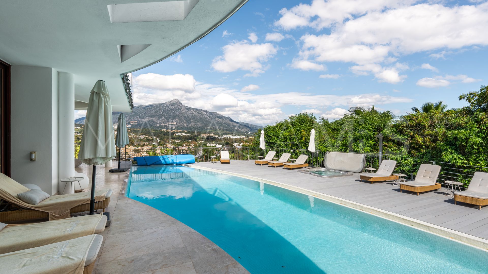 Villa a la venta in Nueva Andalucia