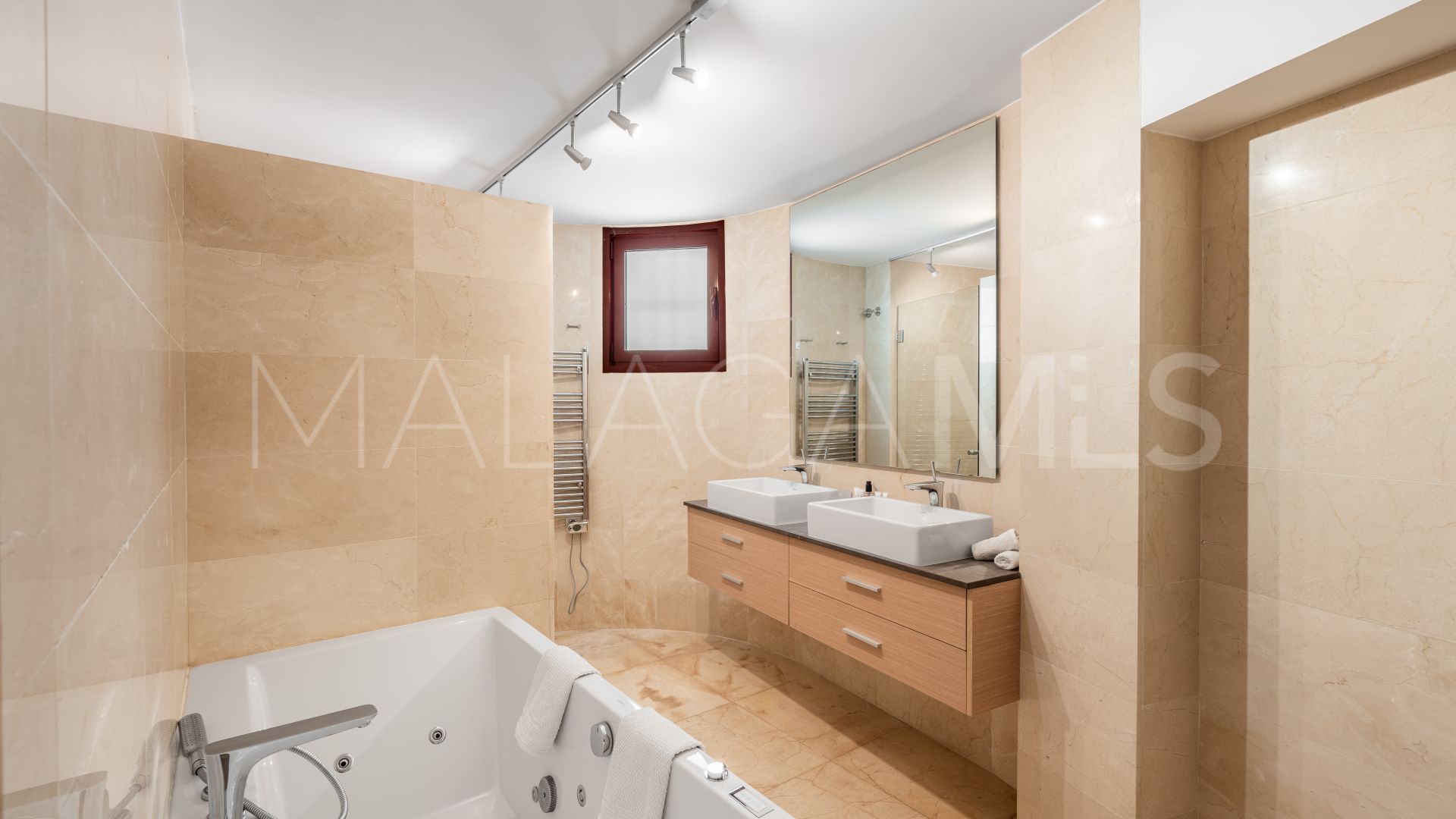 Villa a la venta in Nueva Andalucia