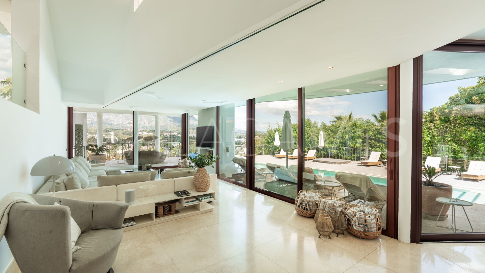 Villa a la venta in Nueva Andalucia