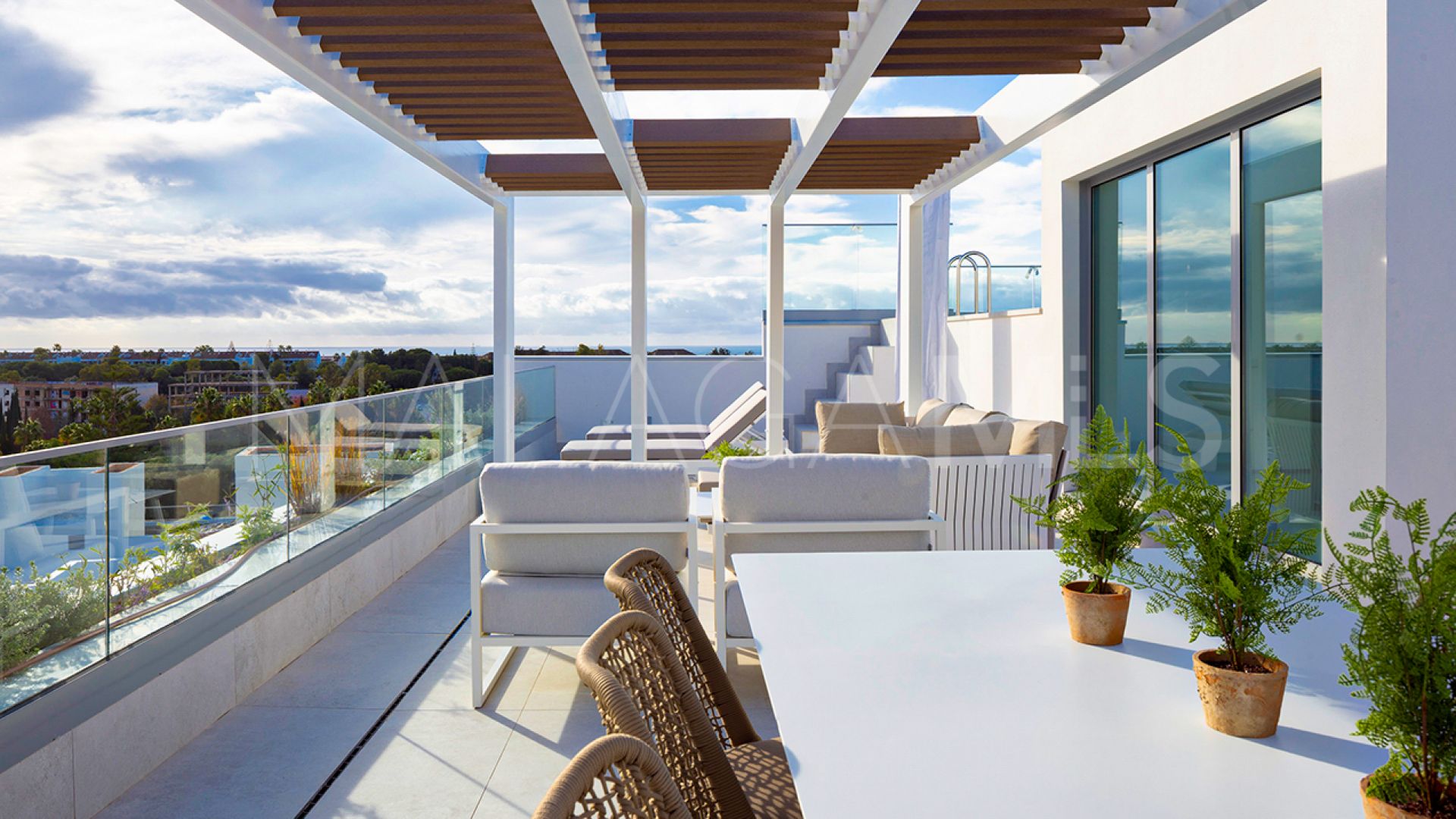 Takvåning for sale in Marbella Öst