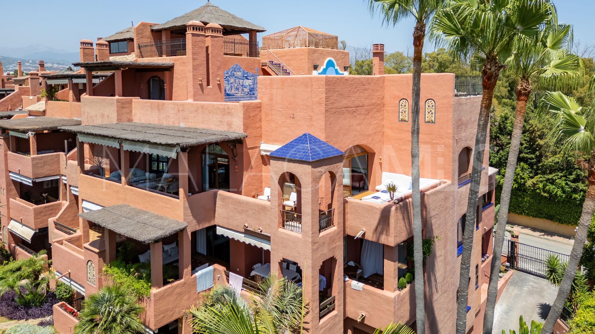 For sale Alhambra del Golf 5 bedrooms penthouse