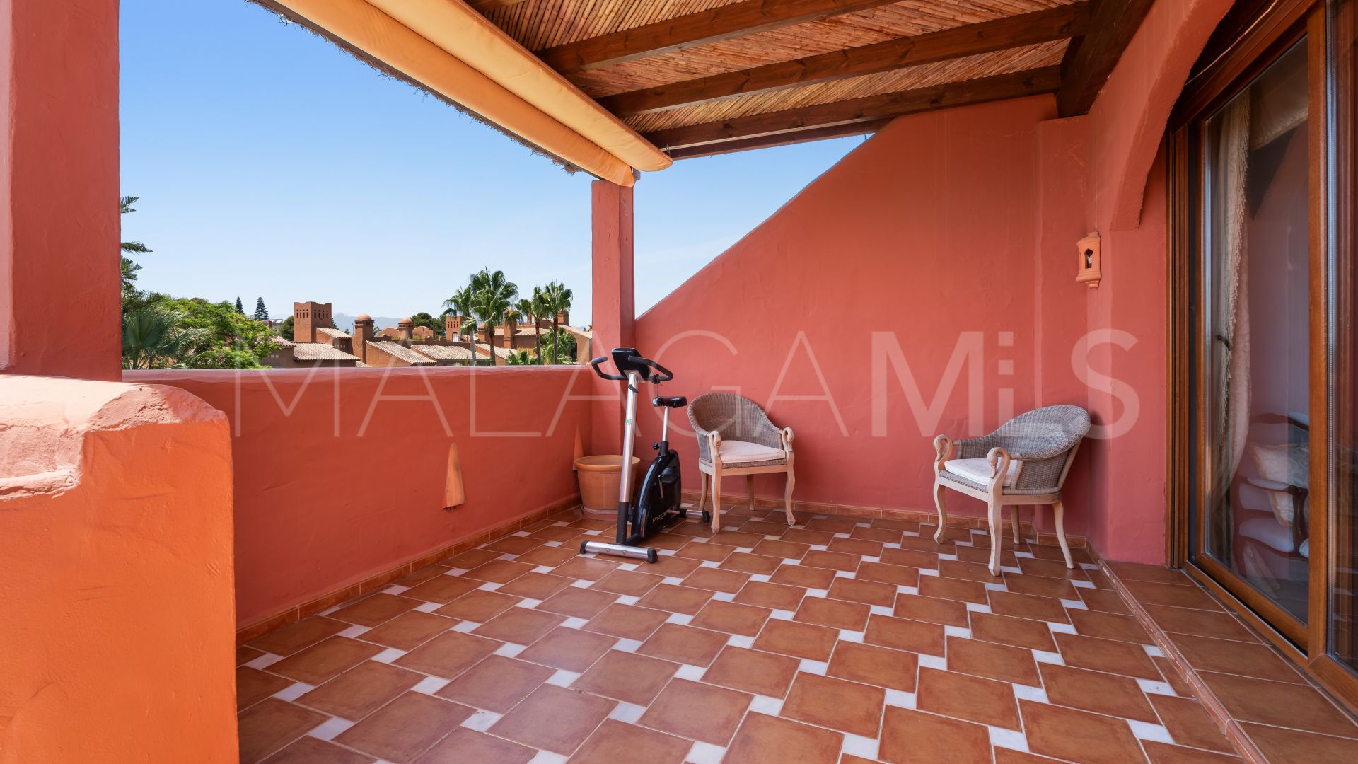 For sale Alhambra del Golf 5 bedrooms penthouse