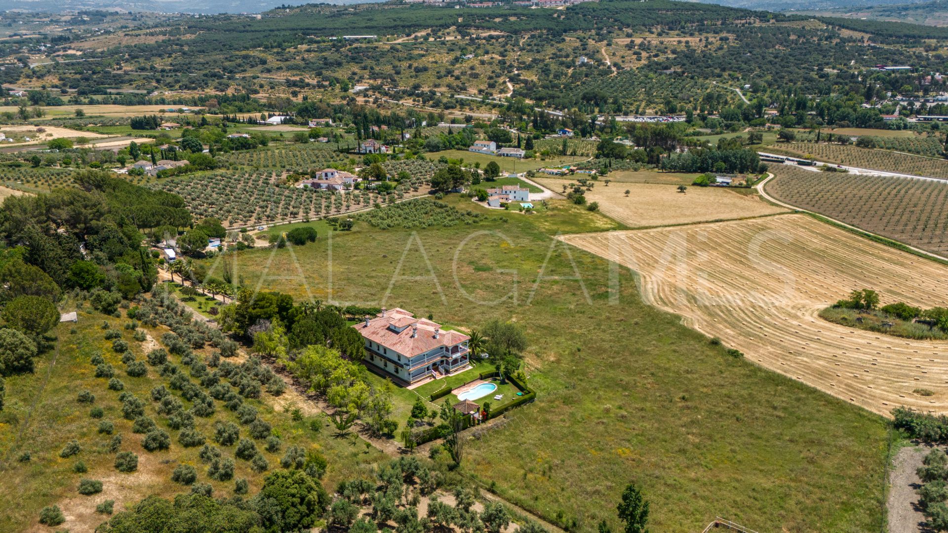 Finca with 5 bedrooms for sale in Ronda