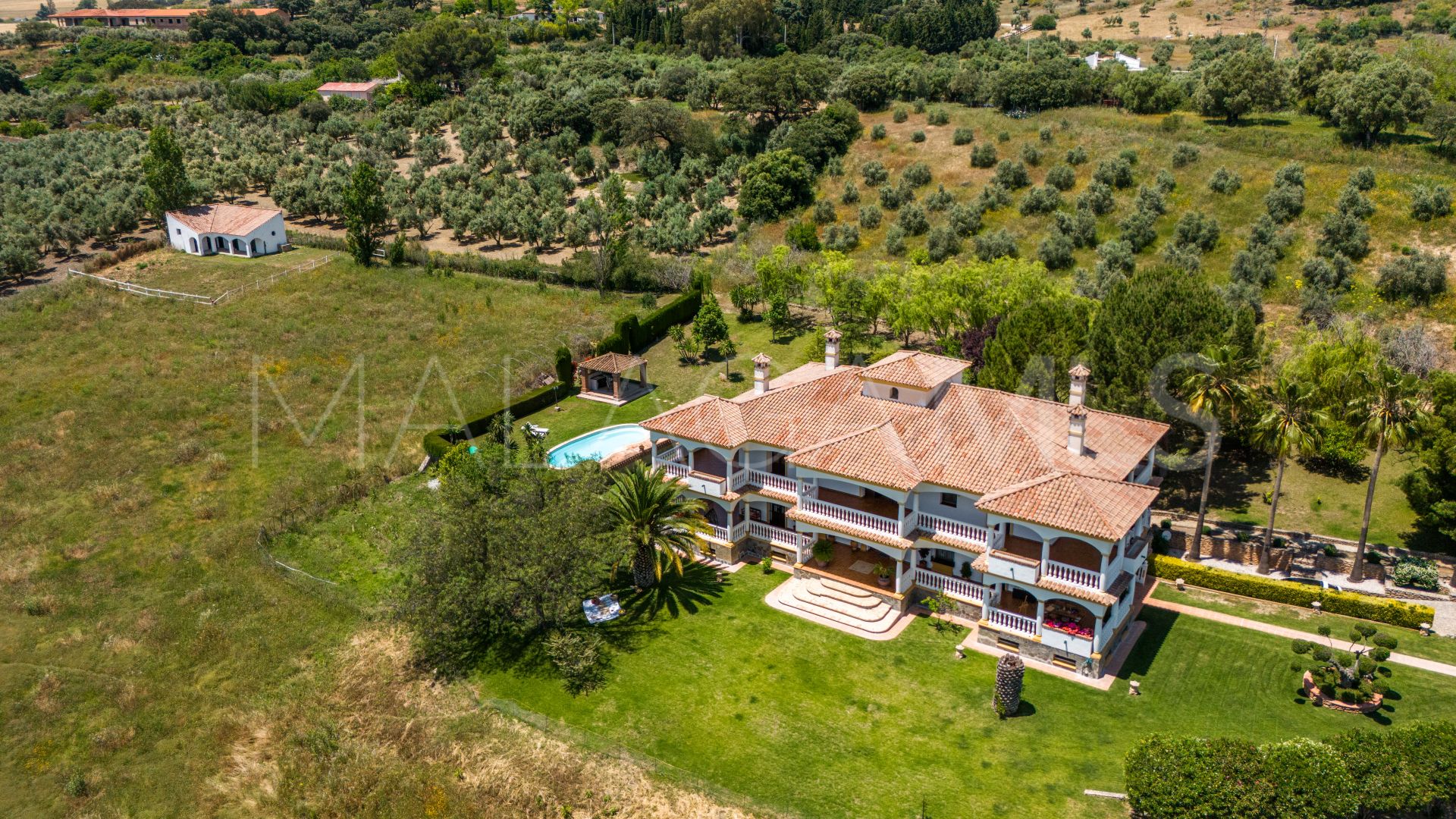 Finca with 5 bedrooms for sale in Ronda