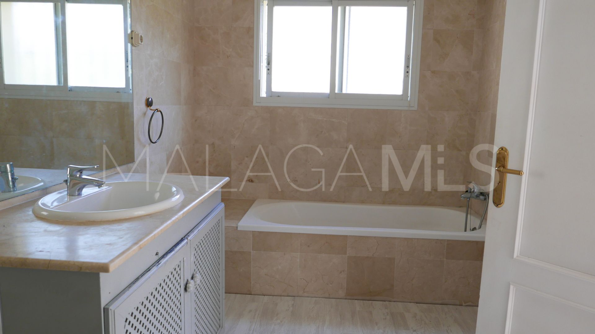Los Naranjos Hill Club, villa for sale with 4 bedrooms