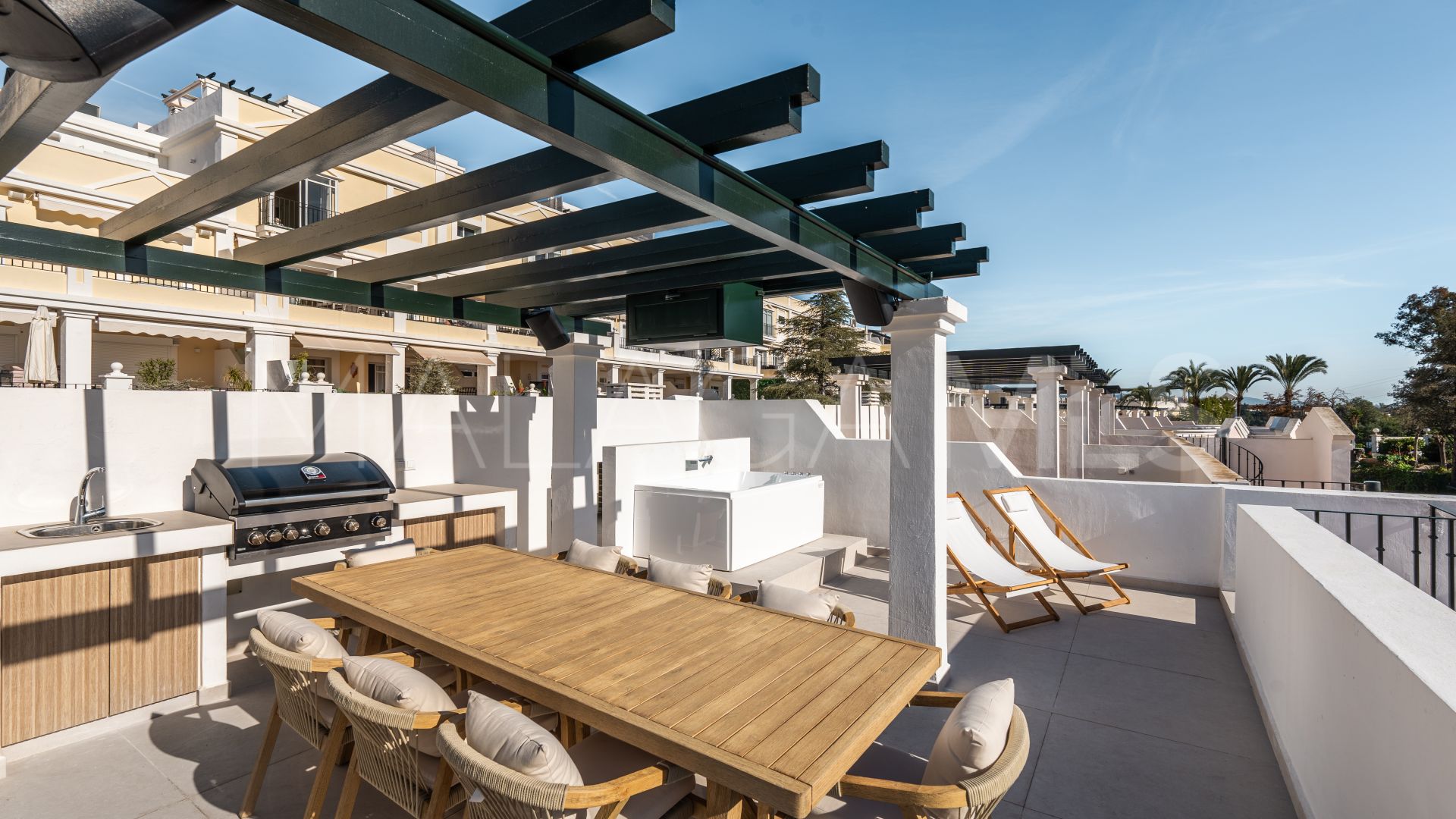 Zweistöckiges penthouse for sale in Aloha Gardens