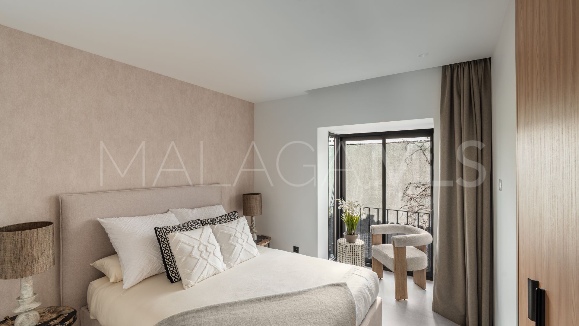 Zweistöckiges penthouse for sale in Aloha Gardens