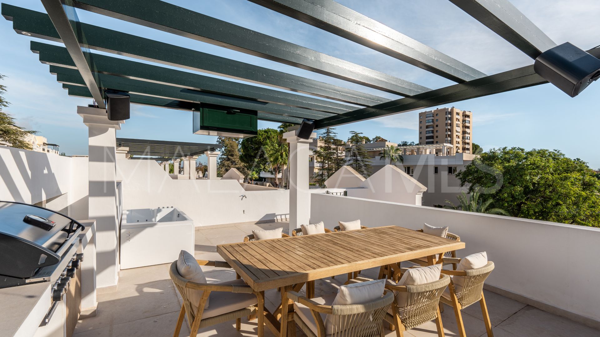 Zweistöckiges penthouse for sale in Aloha Gardens