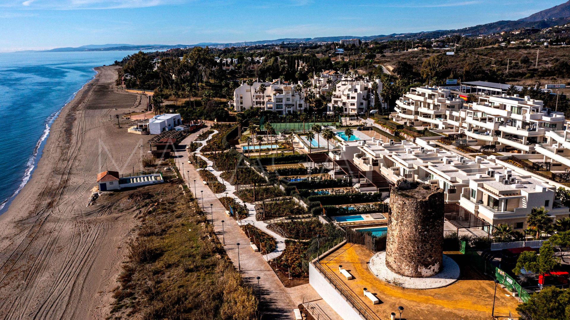 Villa for sale in Beach Side New Golden Mile