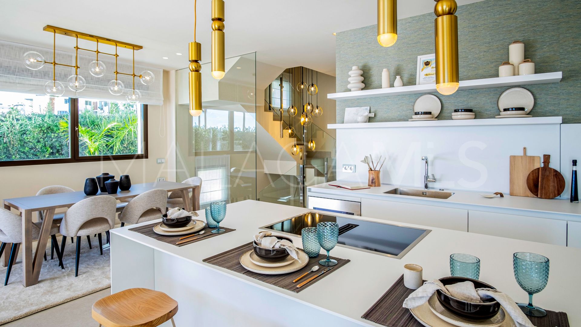Villa for sale in Beach Side New Golden Mile