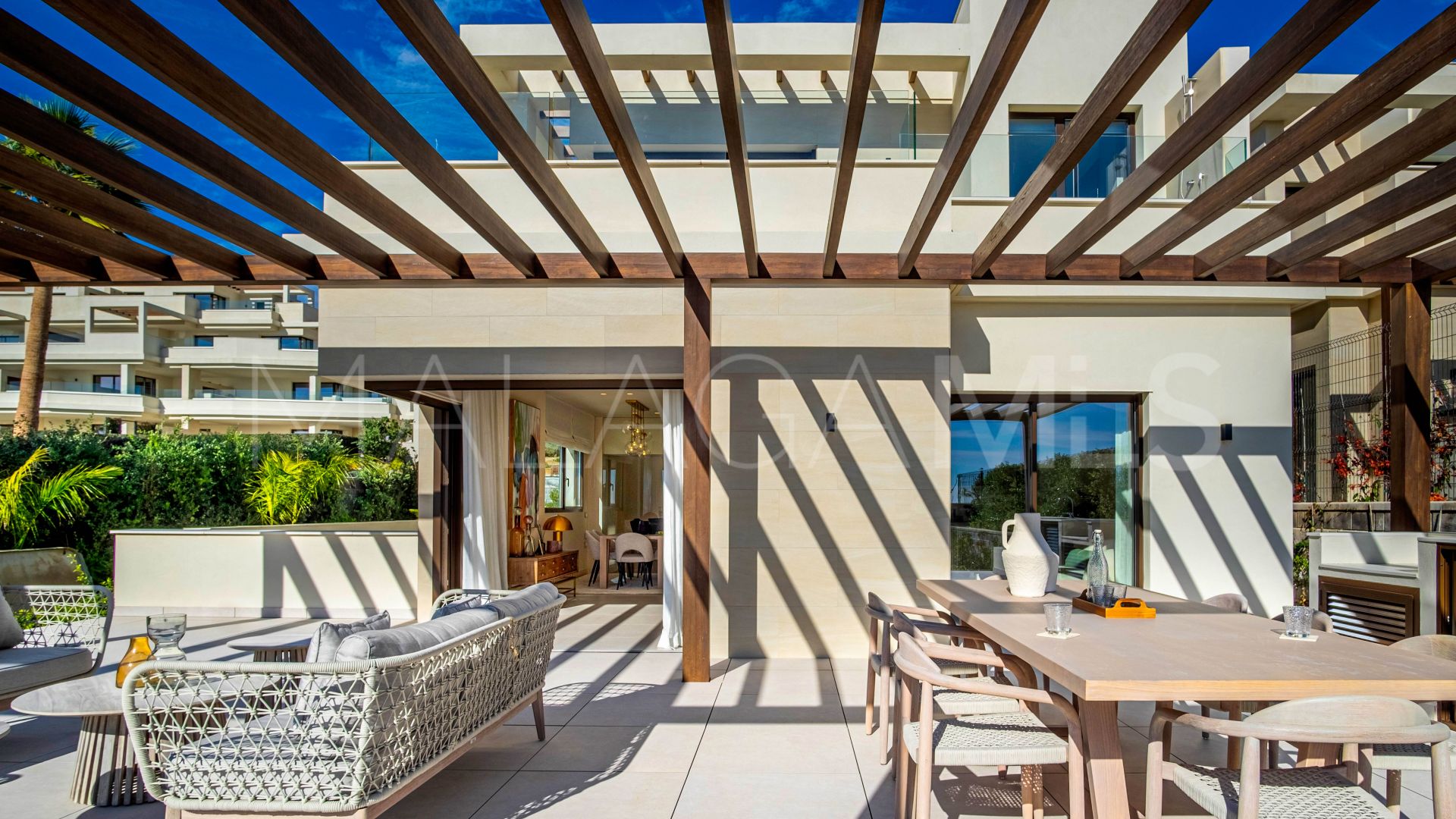 Villa for sale in Beach Side New Golden Mile