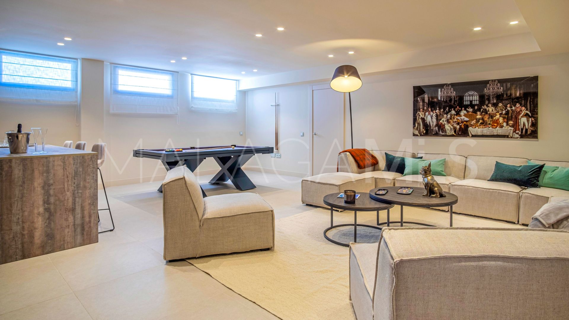 Villa for sale in Beach Side New Golden Mile
