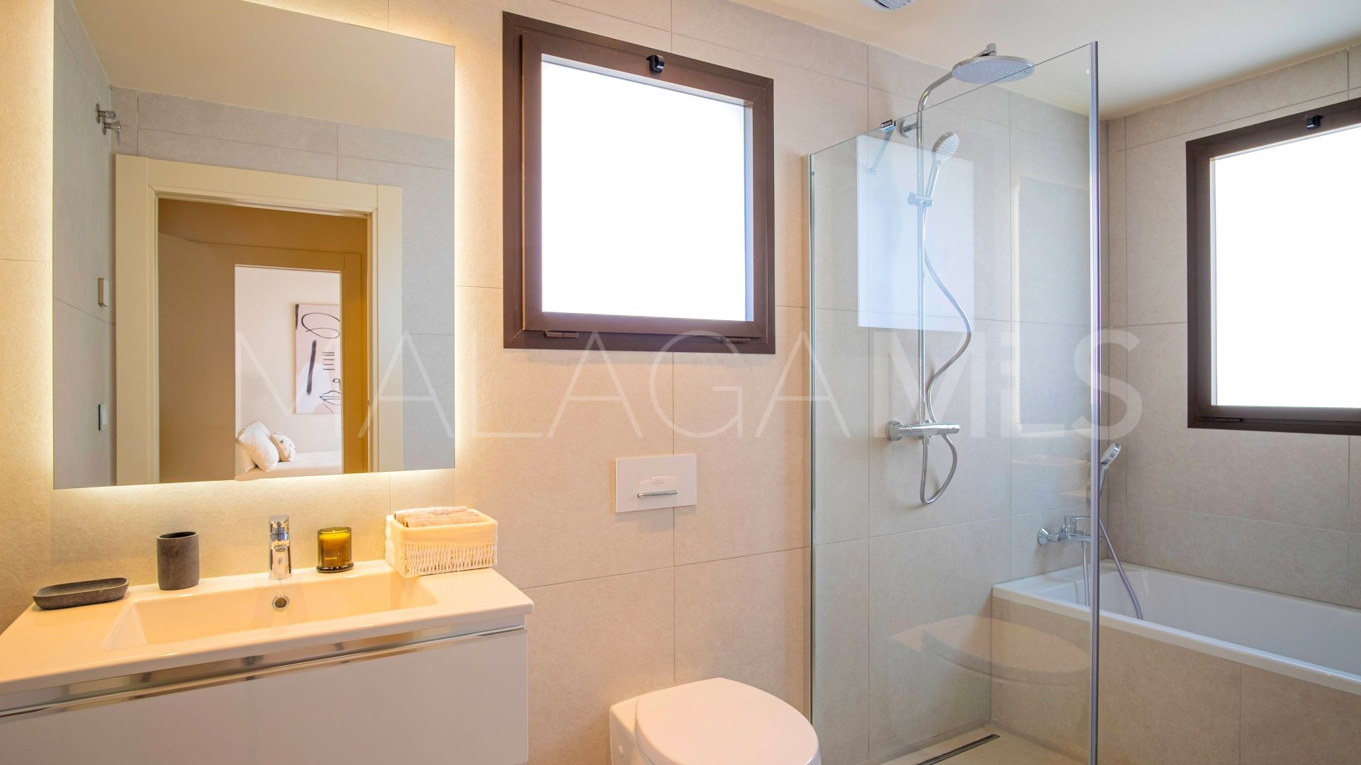 Villa for sale in Beach Side New Golden Mile