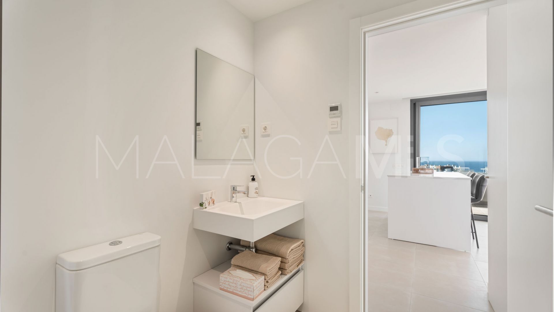 For sale penthouse in El Higueron with 2 bedrooms