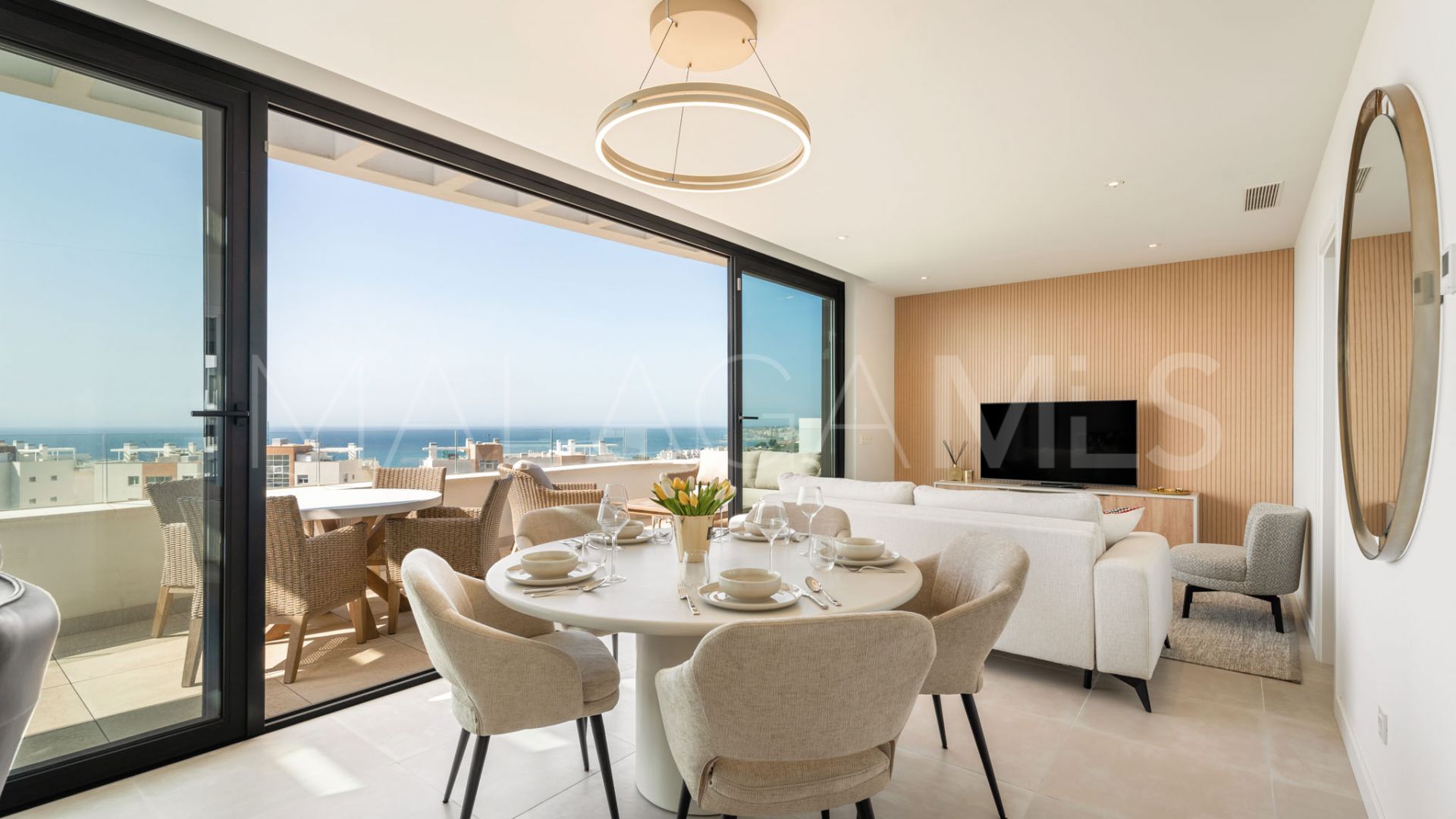 For sale penthouse in El Higueron with 2 bedrooms
