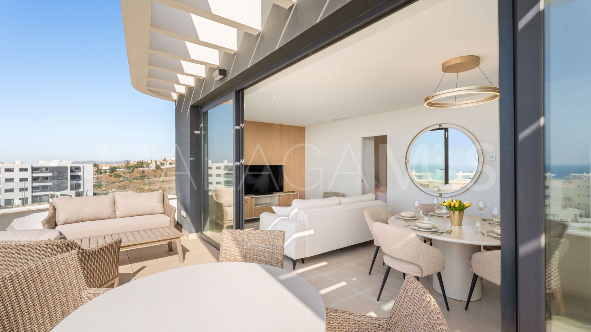 For sale penthouse in El Higueron with 2 bedrooms
