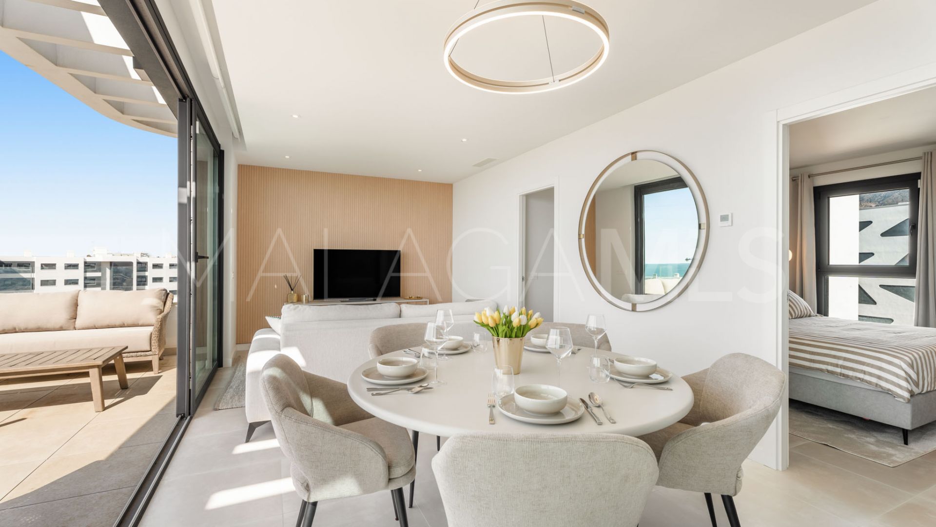 For sale penthouse in El Higueron with 2 bedrooms