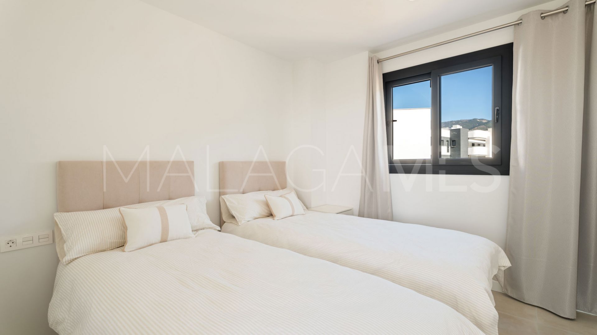 For sale penthouse in El Higueron with 2 bedrooms