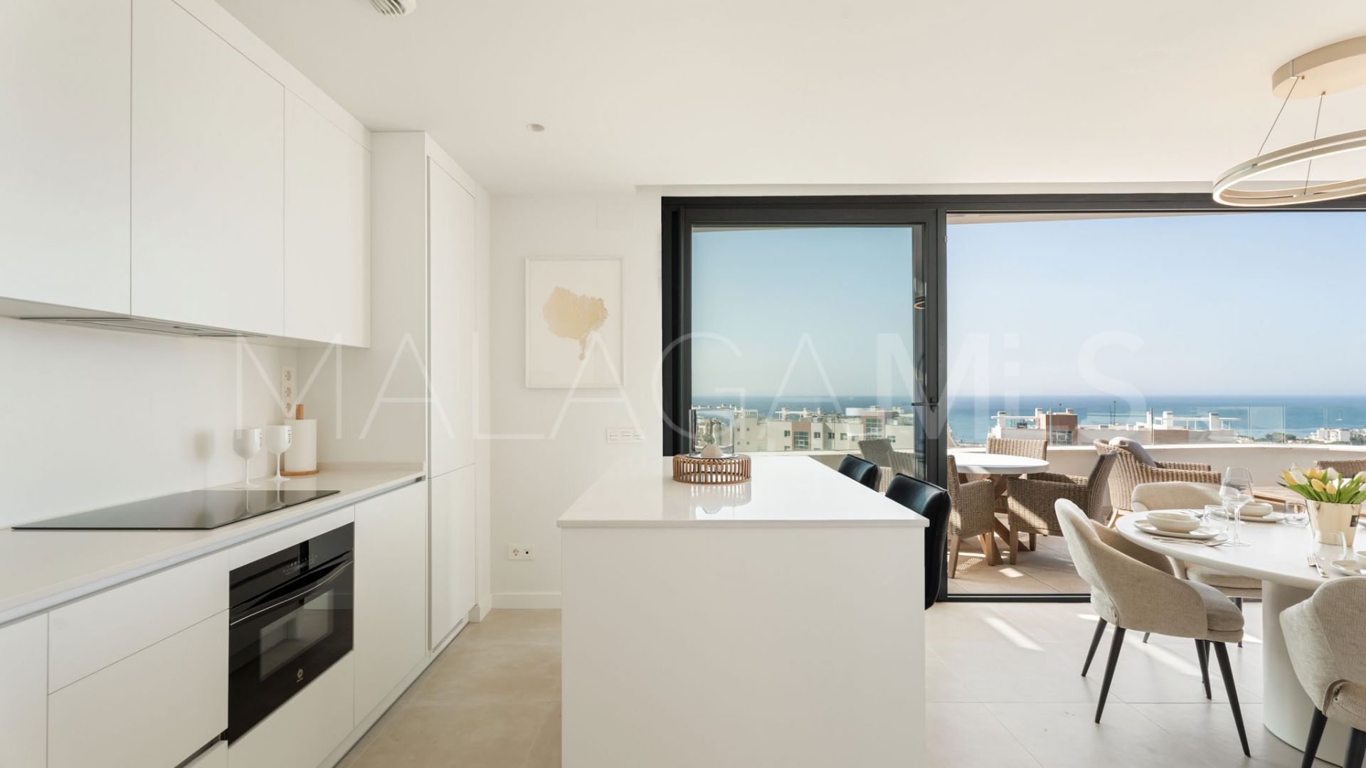 For sale penthouse in El Higueron with 2 bedrooms