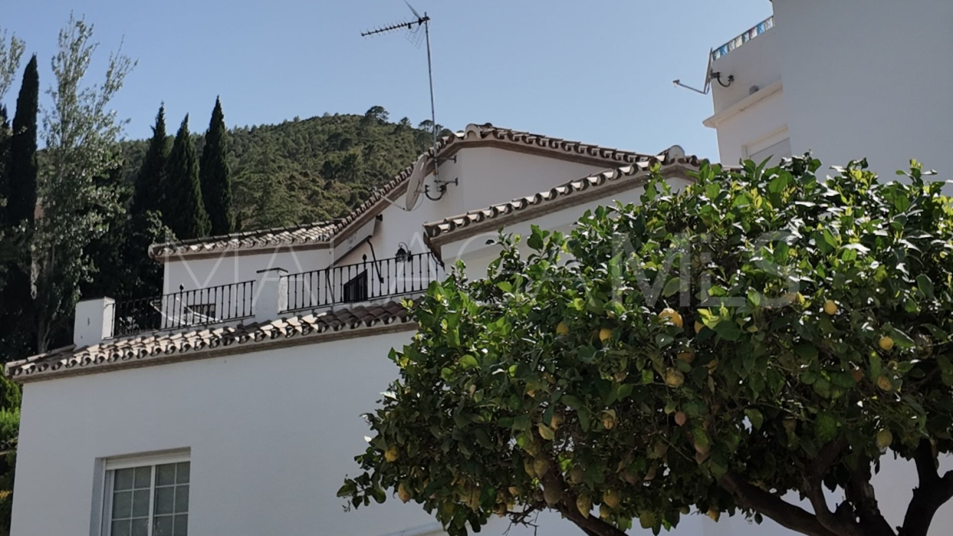 For sale Benahavis Centro villa with 4 bedrooms