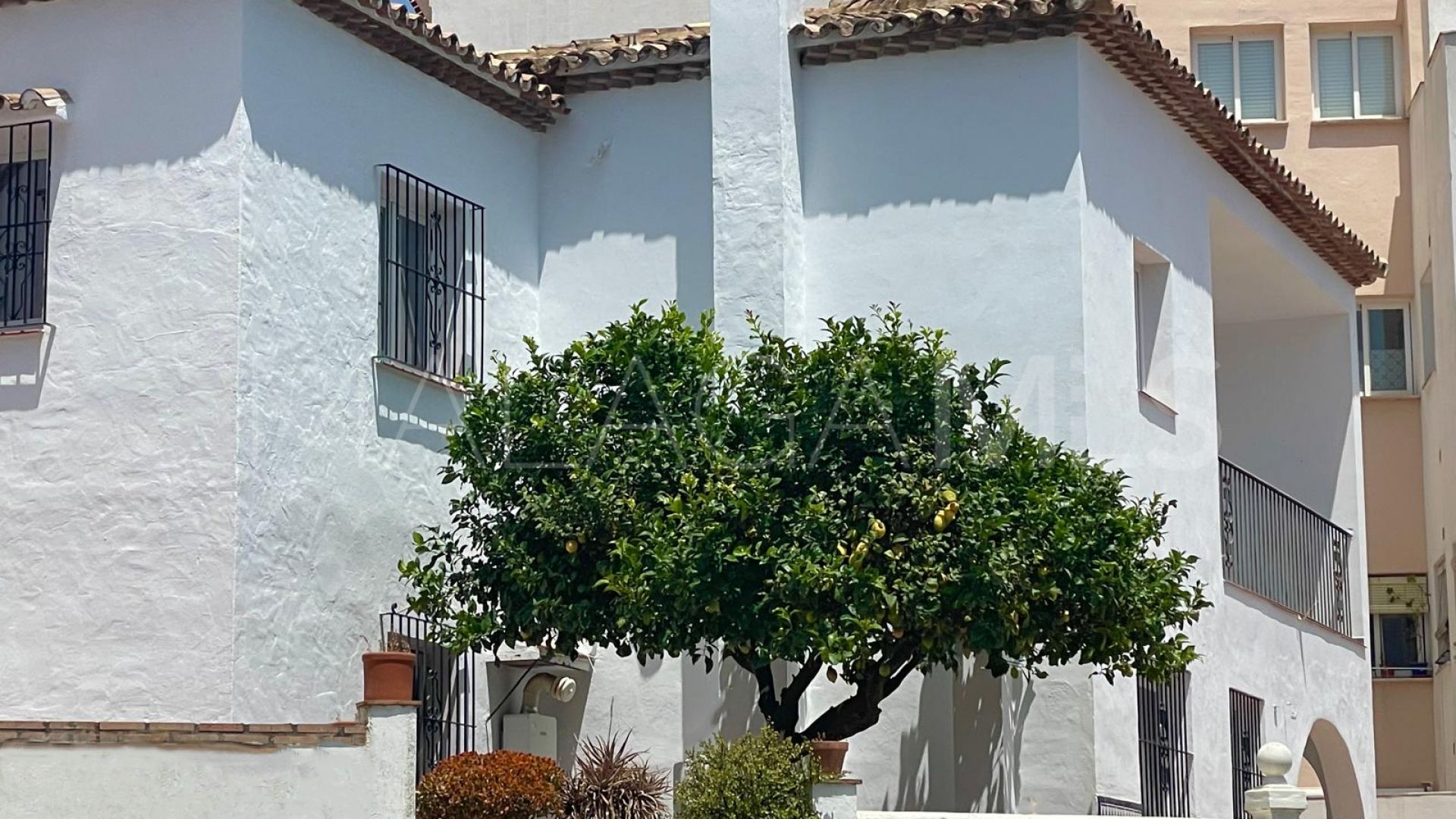 For sale Benahavis Centro villa with 4 bedrooms