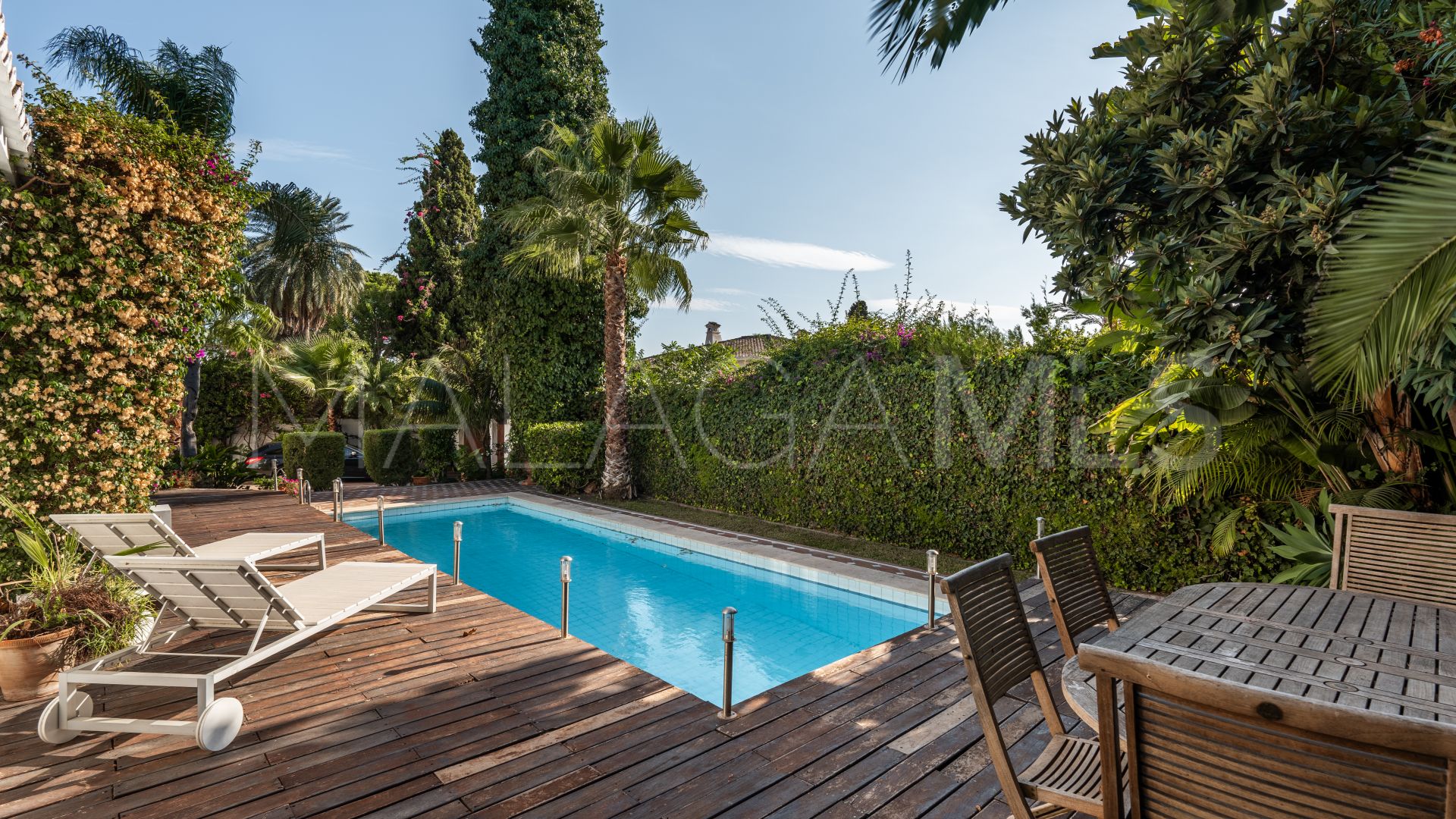 Villa for sale in Guadalmina Alta