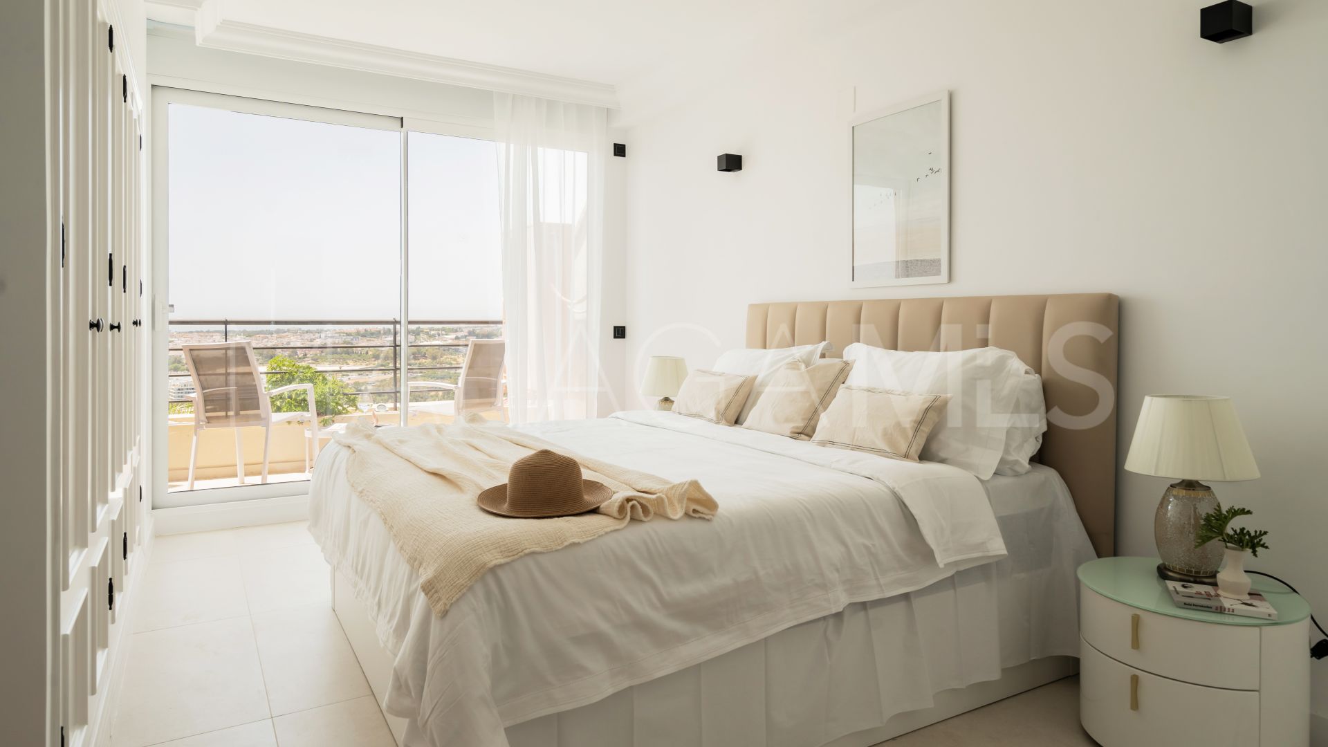 Apartamento for sale in Magna Marbella with 2 bedrooms