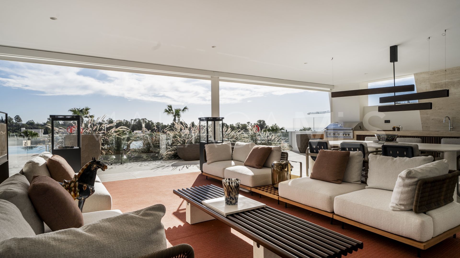 Ground floor duplex for sale in Marbella City