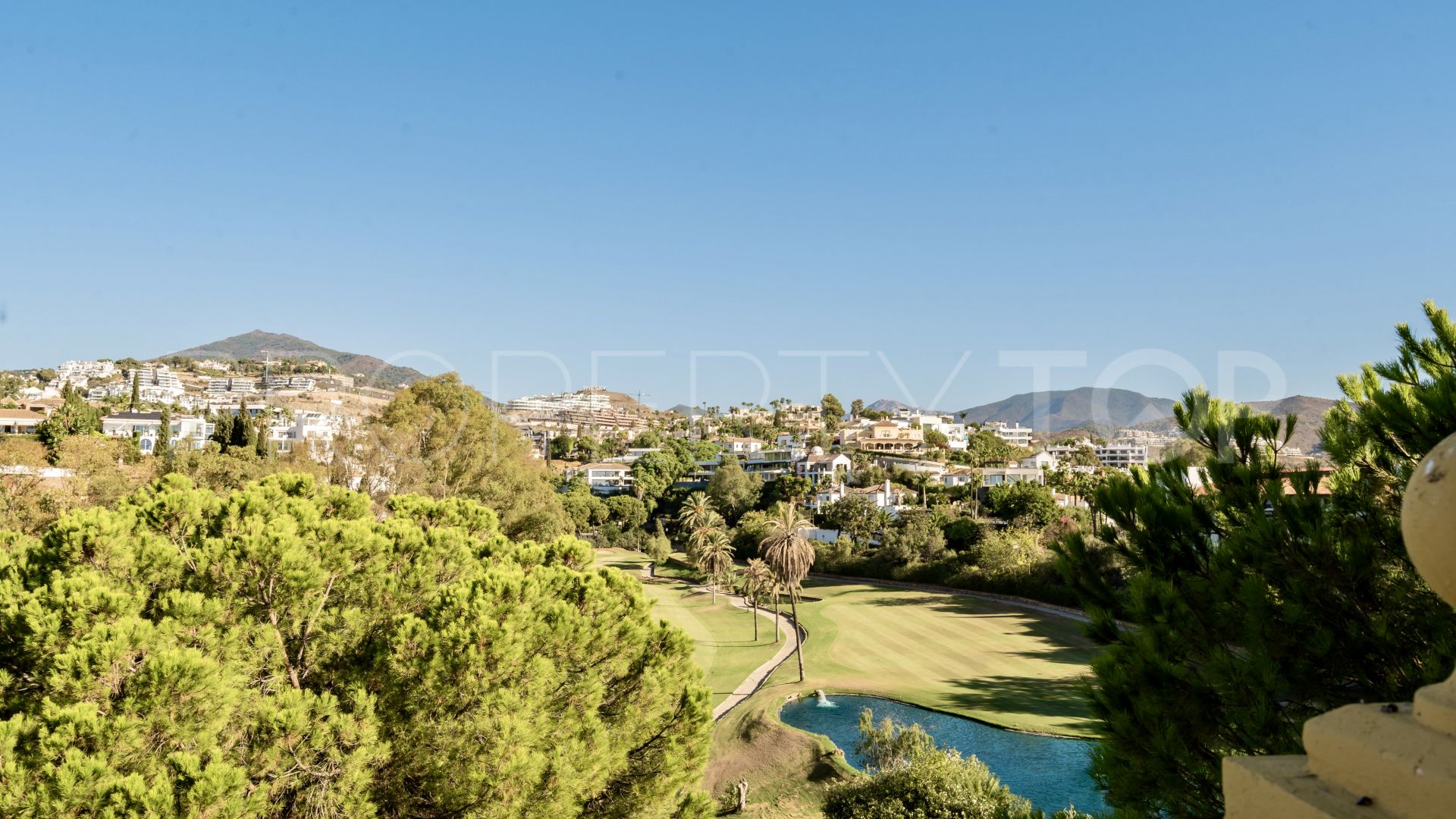 Adosado con 4 dormitorios en venta en La Quinta