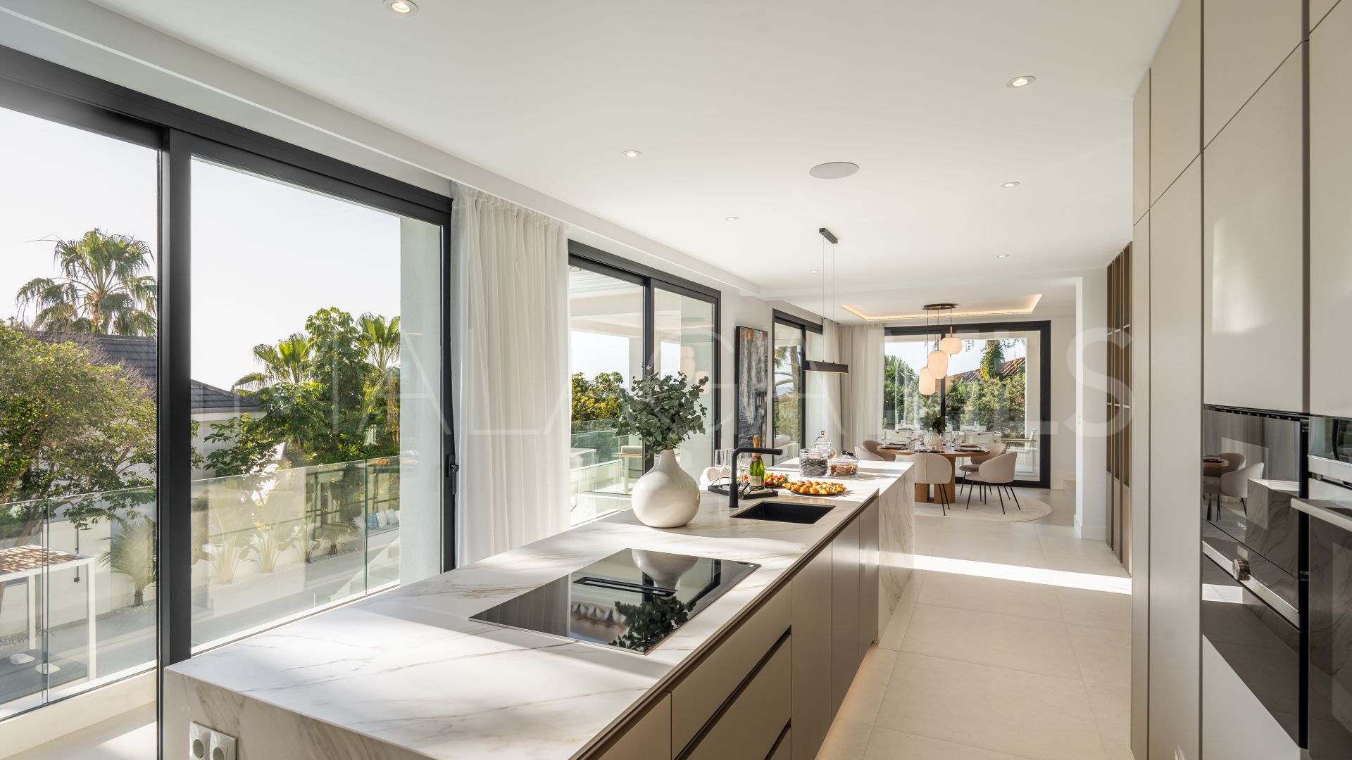 Villa for sale in Marbesa