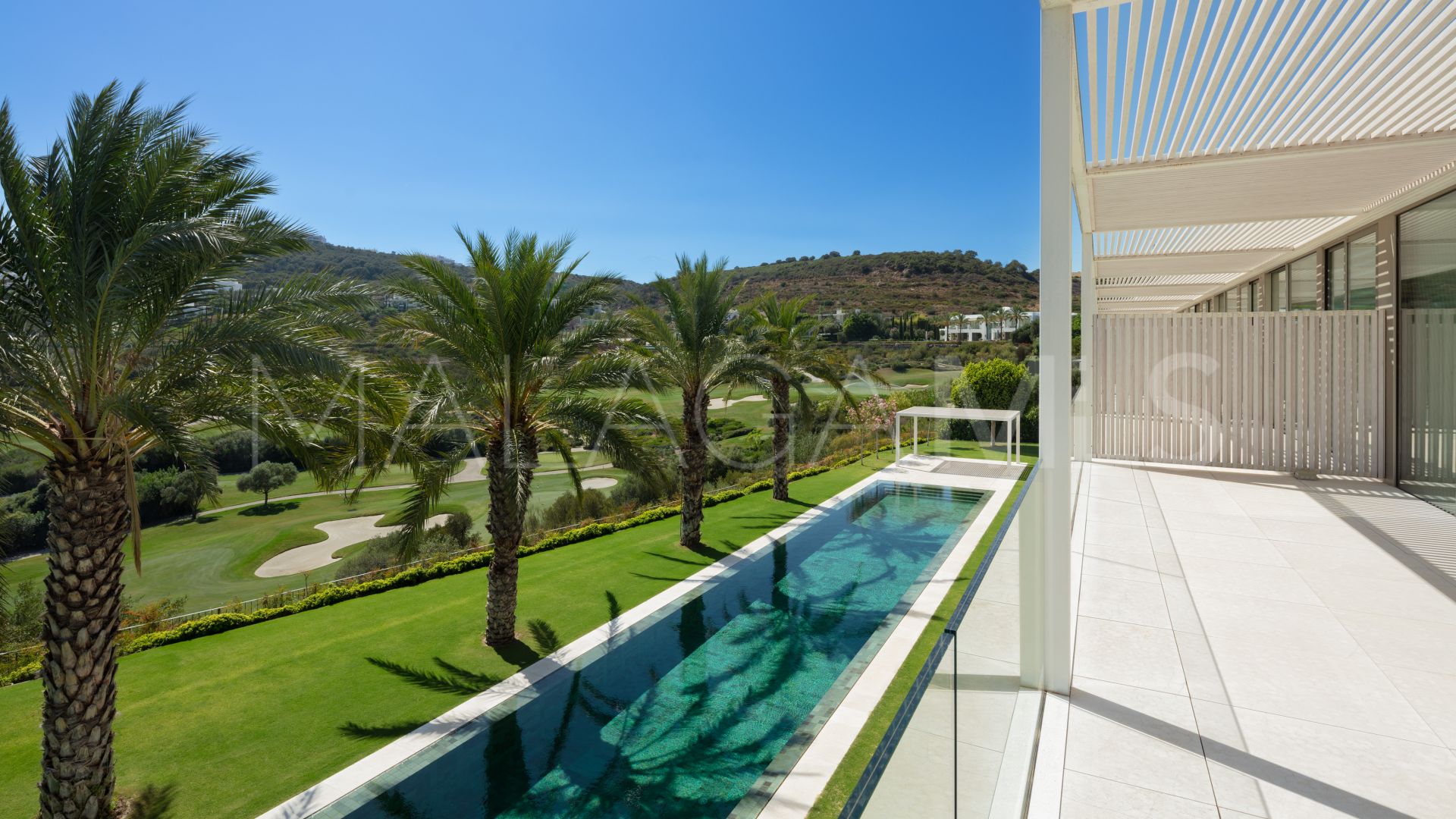 Finca Cortesin, villa de 5 bedrooms for sale