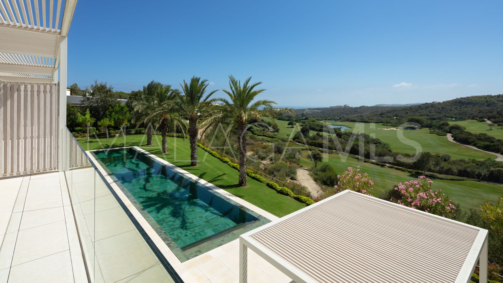 Finca Cortesin, villa de 5 bedrooms for sale