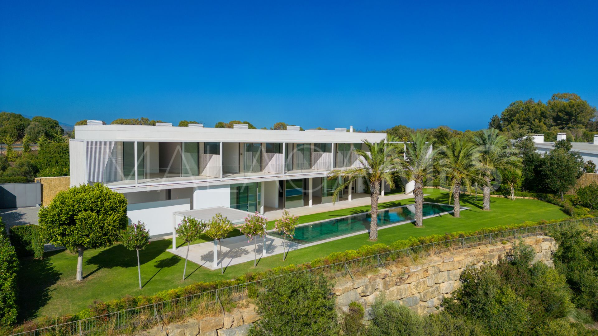 Finca Cortesin, villa de 5 bedrooms for sale