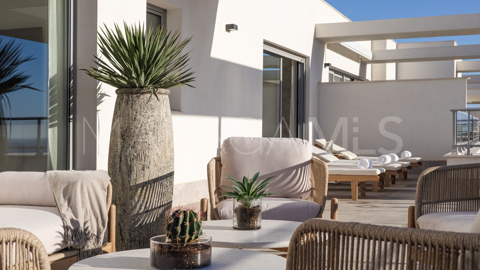 For sale penthouse in Cala de Mijas