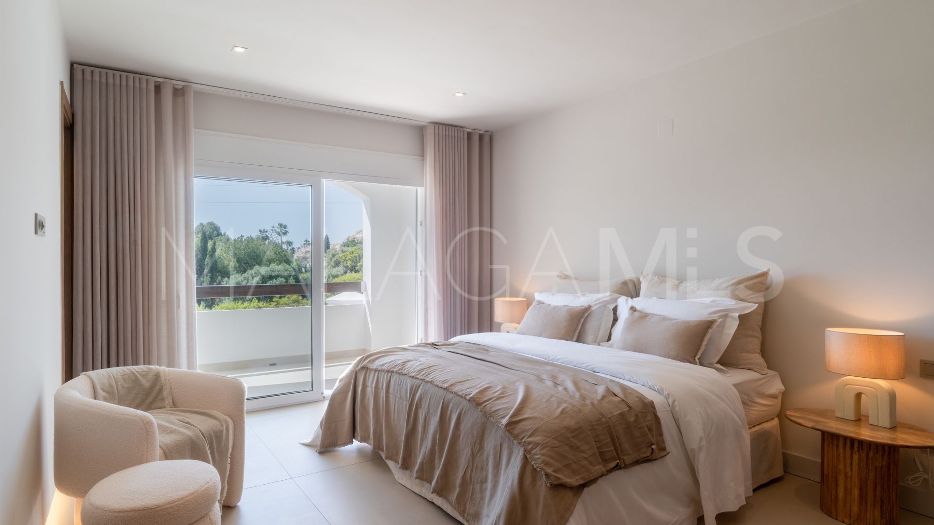 Reihenhaus for sale in Nueva Andalucia