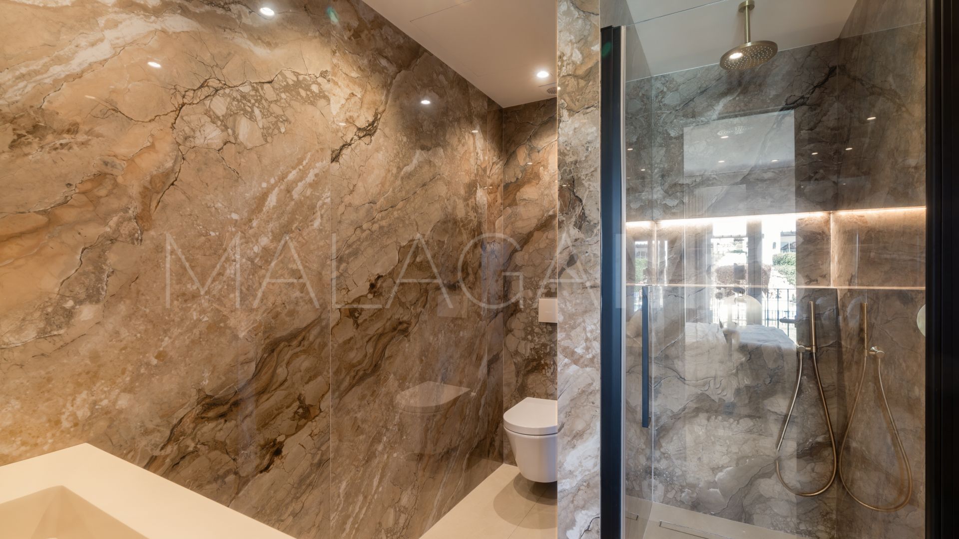 Reihenhaus for sale in Nueva Andalucia