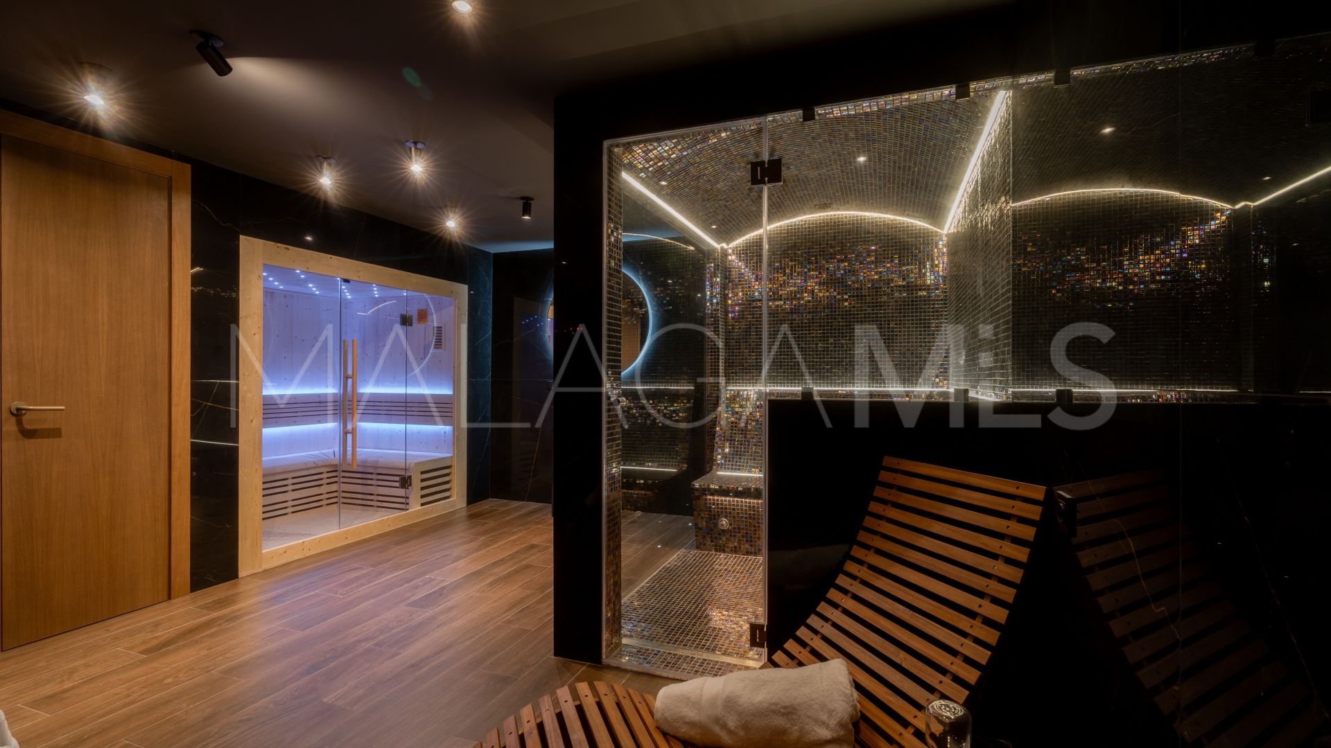 Reihenhaus for sale in Nueva Andalucia