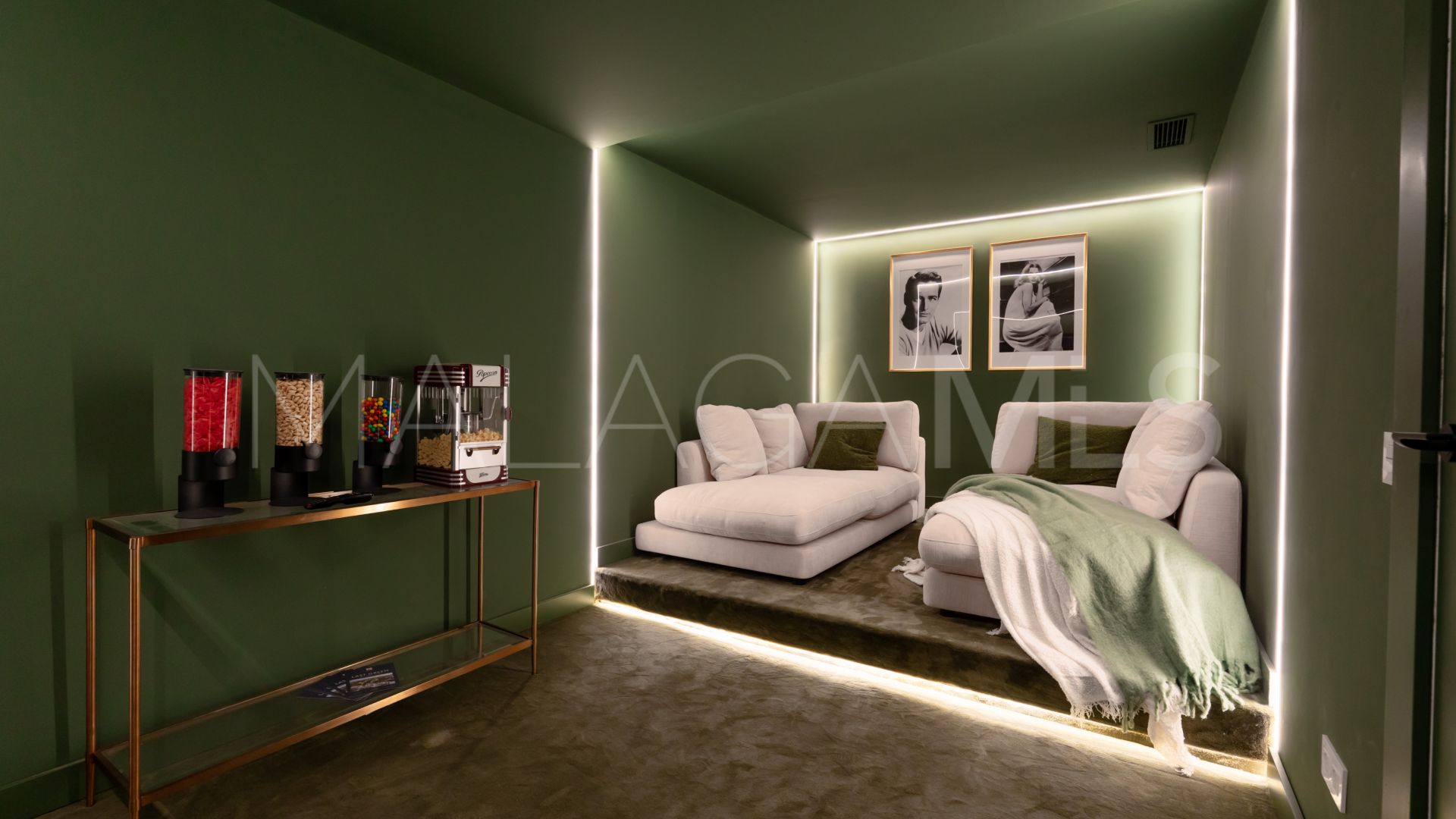 Reihenhaus for sale in Nueva Andalucia