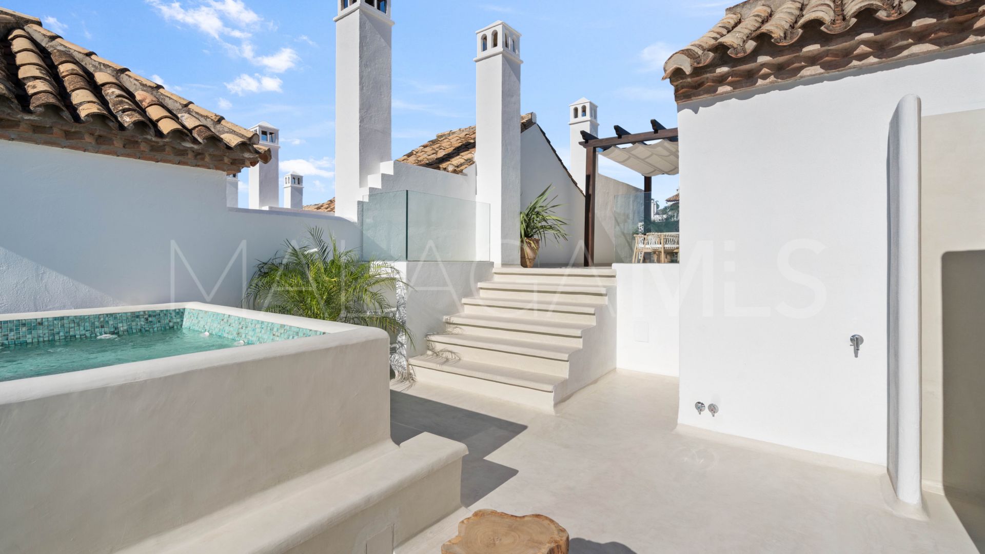 Maison de ville for sale in Nueva Andalucia