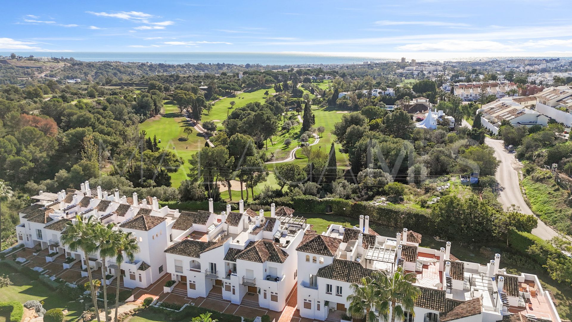 Maison de ville for sale in Nueva Andalucia