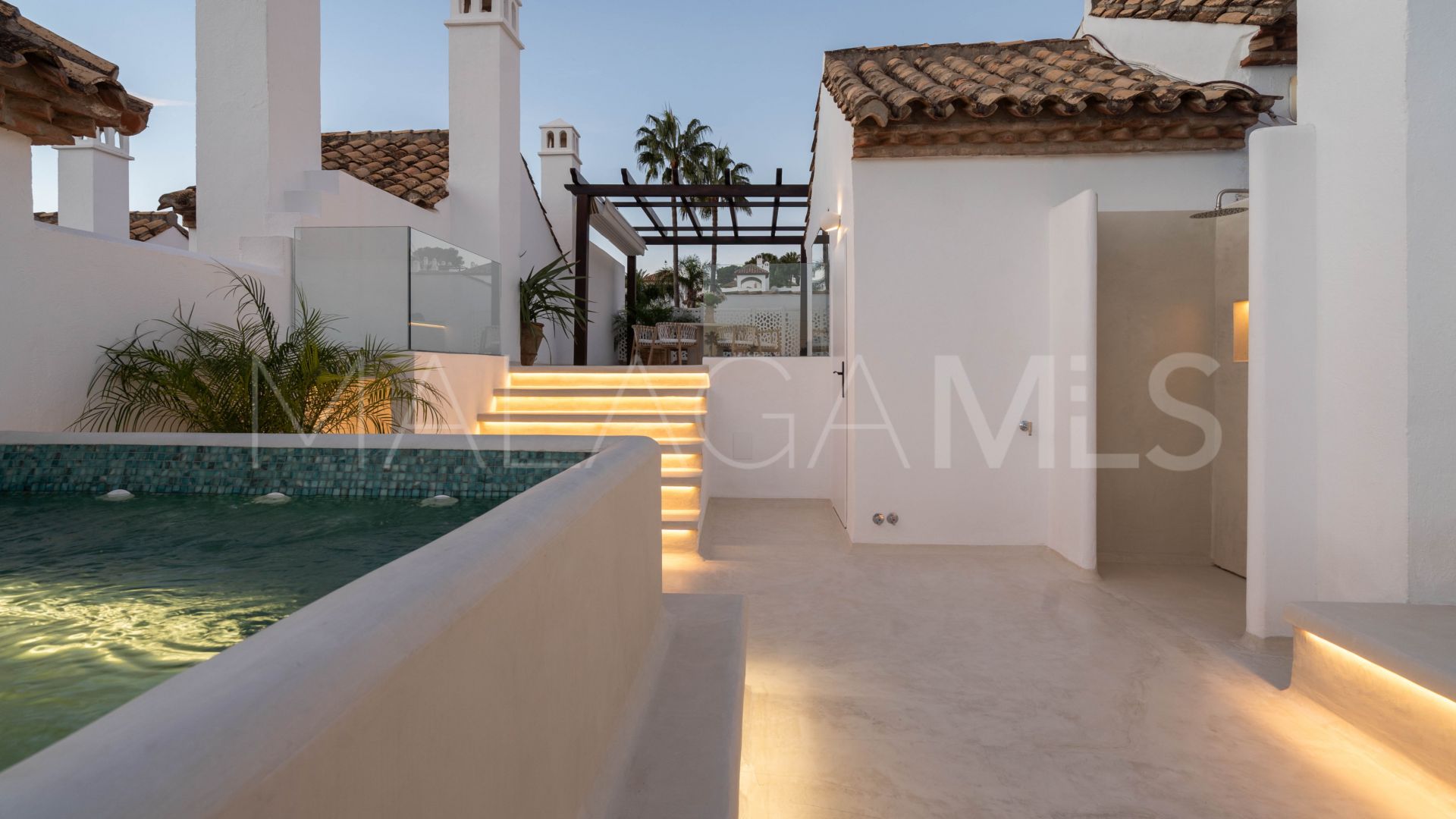 Maison de ville for sale in Nueva Andalucia