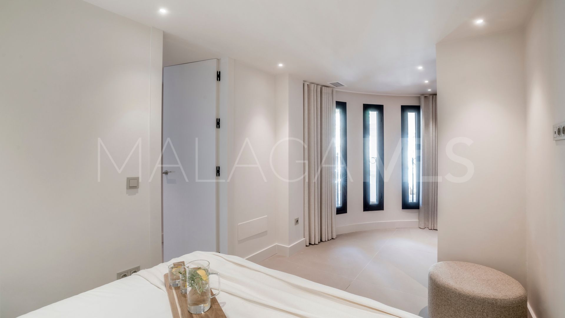 Nueva Andalucia, apartamento planta baja de 3 bedrooms a la venta