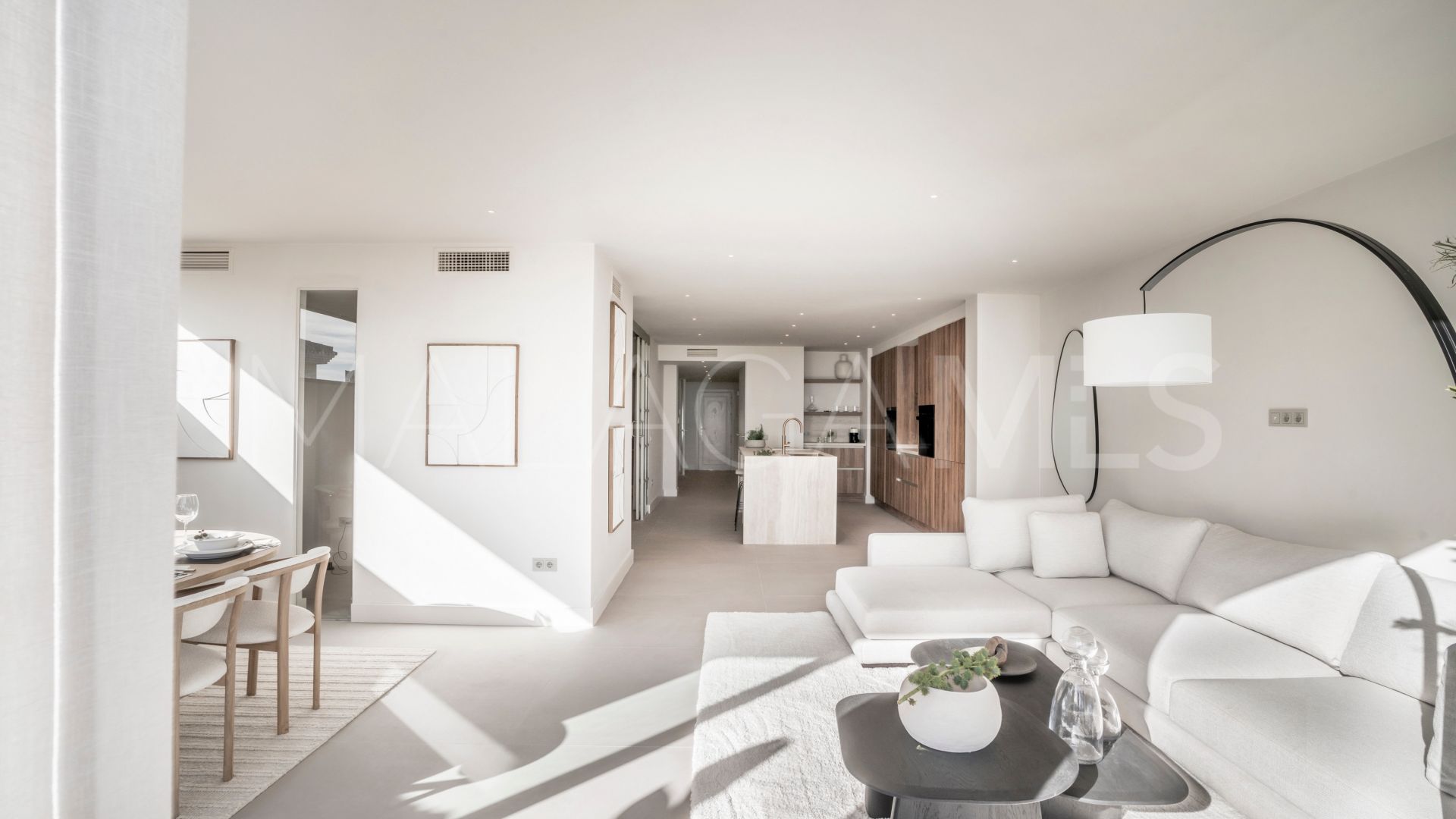 Nueva Andalucia, apartamento planta baja de 3 bedrooms a la venta