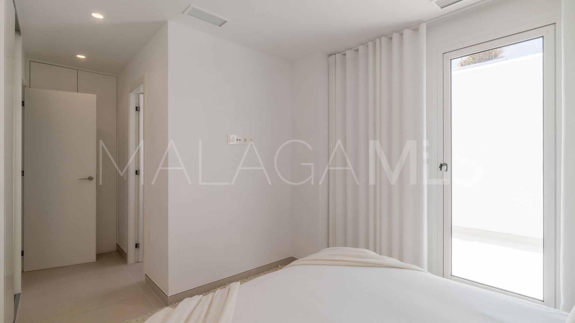 Nueva Alcantara, atico duplex for sale